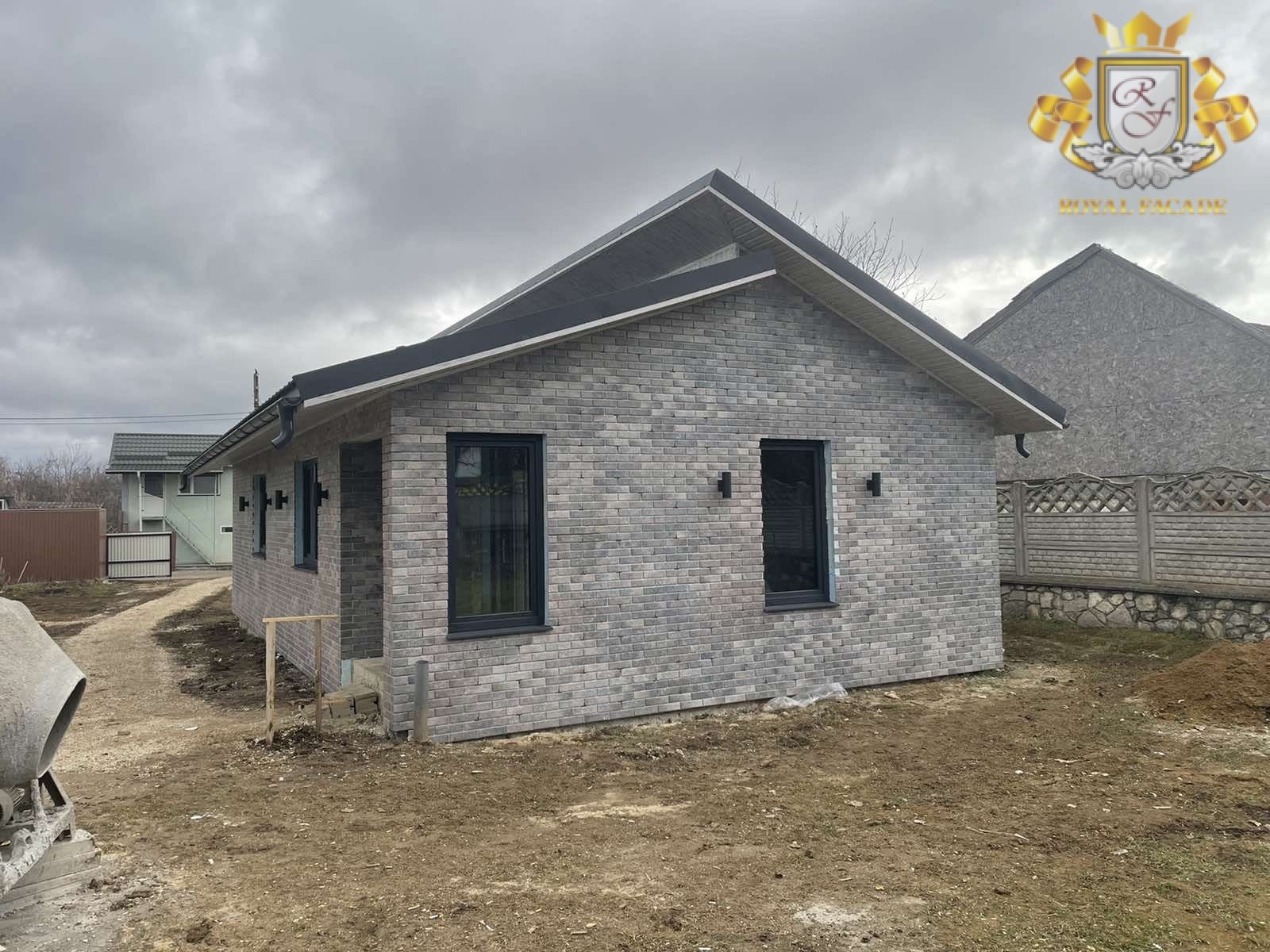 Плитка Viano Grys Будинок м. Кишинів Фото 3